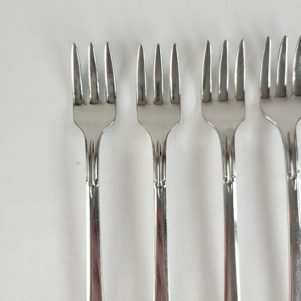 Oneida Satin Accent Stainless Flatware Set 4 Cocktail Seafood Forks Oneidacraft